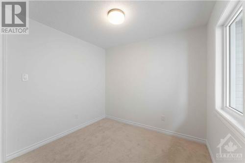 653 Persimmon Way, Ottawa, ON - Indoor Photo Showing Other Room