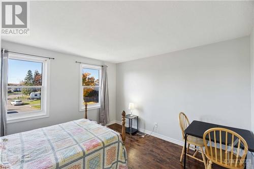 1433 Laurin Crescent, Orleans, ON - Indoor Photo Showing Bedroom