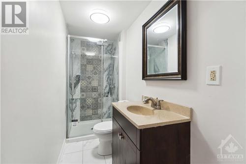 1433 Laurin Crescent, Orleans, ON - Indoor Photo Showing Bathroom