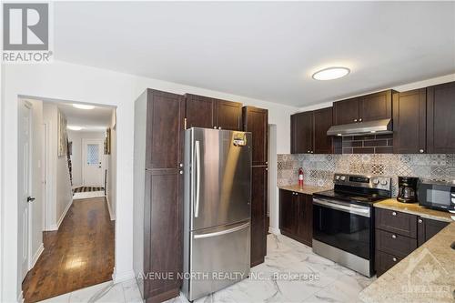 1433 Laurin Crescent, Ottawa, ON - Indoor Photo Showing Kitchen