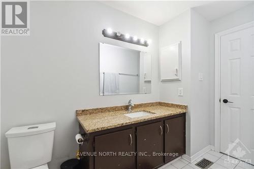 1433 Laurin Crescent, Ottawa, ON - Indoor Photo Showing Bathroom