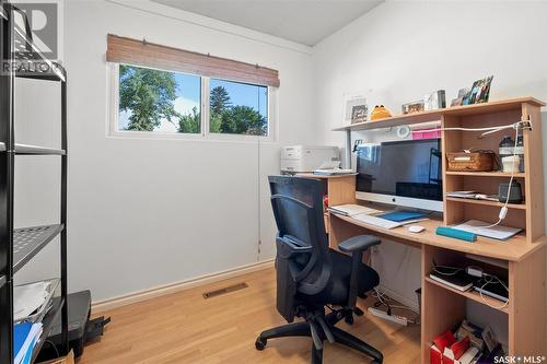 1606 Grosvenor Avenue, Saskatoon, SK - Indoor Photo Showing Office