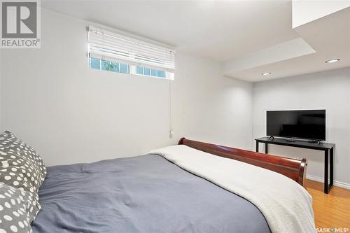 1606 Grosvenor Avenue, Saskatoon, SK - Indoor Photo Showing Bedroom