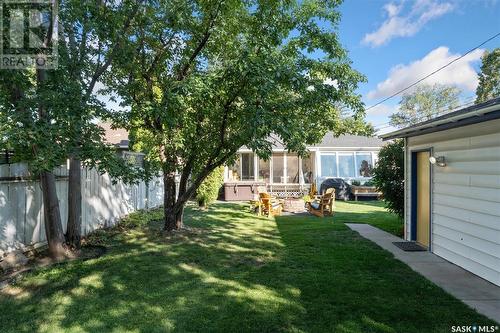 1606 Grosvenor Avenue, Saskatoon, SK - Outdoor