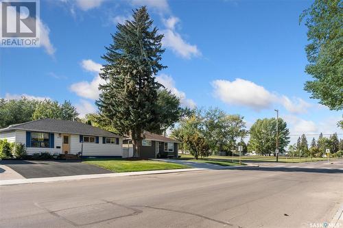 1606 Grosvenor Avenue, Saskatoon, SK - Outdoor With Facade