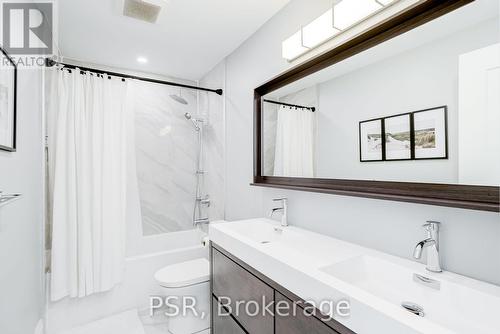 745 Craven Road, Toronto, ON - Indoor Photo Showing Bathroom