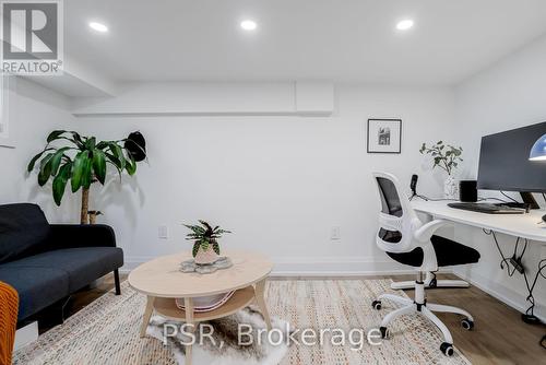 745 Craven Road, Toronto, ON - Indoor Photo Showing Office