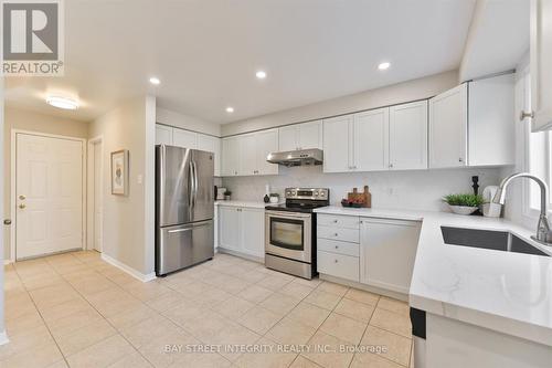 3 Solstice Drive, Toronto, ON - Indoor Photo Showing Kitchen