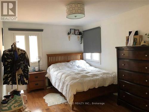 40 Ashdown Crescent, Richmond Hill, ON - Indoor Photo Showing Bedroom