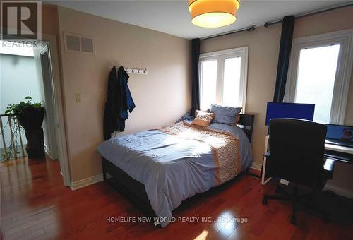 40 Ashdown Crescent, Richmond Hill, ON - Indoor Photo Showing Bedroom