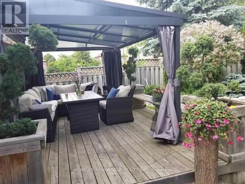 40 Ashdown Crescent, Richmond Hill, ON - Outdoor With Deck Patio Veranda With Exterior