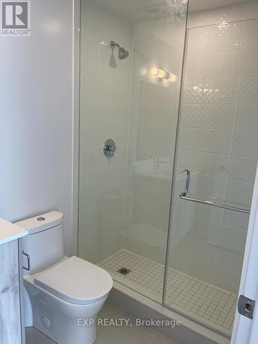 1506 - 20 Gatineau Drive, Vaughan, ON - Indoor Photo Showing Bathroom