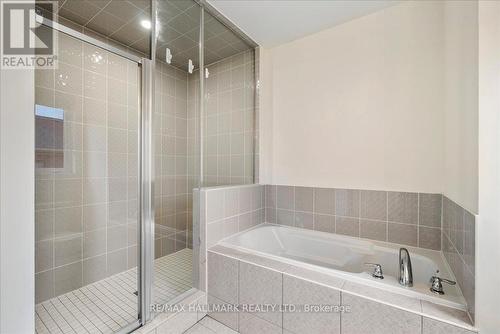 4 Bannister Road, Barrie, ON - Indoor Photo Showing Bathroom