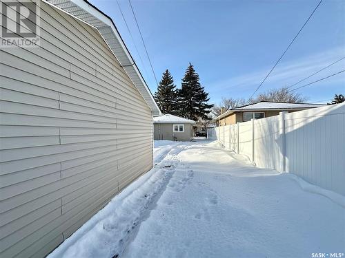 2125 Fleury Street, Regina, SK - Outdoor With Exterior