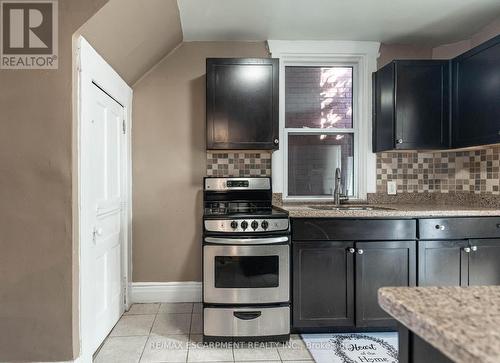 38 Dalkeith Avenue, Hamilton, ON - Indoor Photo Showing Kitchen