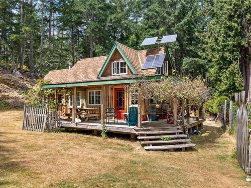 10 Windham Rd, Lasqueti Island, BC 