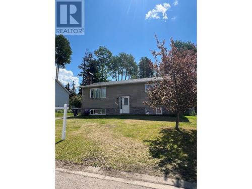 111 Kiskatinaw Crescent, Tumbler Ridge, BC - Outdoor