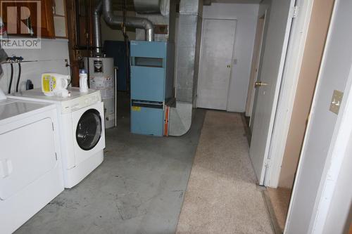 111 Kiskatinaw Crescent, Tumbler Ridge, BC - Indoor Photo Showing Laundry Room