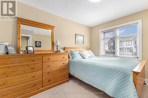 117 Sweetwater Lane, Ottawa, ON - Indoor Photo Showing Bedroom