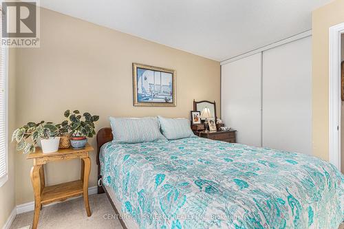 117 Sweetwater Lane, Ottawa, ON - Indoor Photo Showing Bedroom