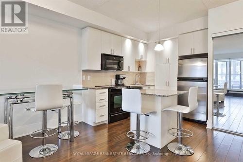 412 - 181 Wynford Drive, Toronto, ON - Indoor Photo Showing Kitchen With Upgraded Kitchen