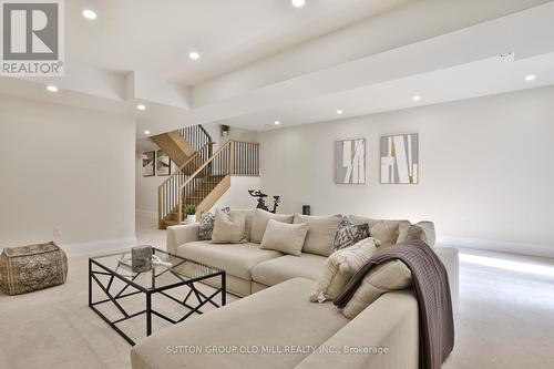 303 Ridley Boulevard, Toronto, ON - Indoor Photo Showing Living Room