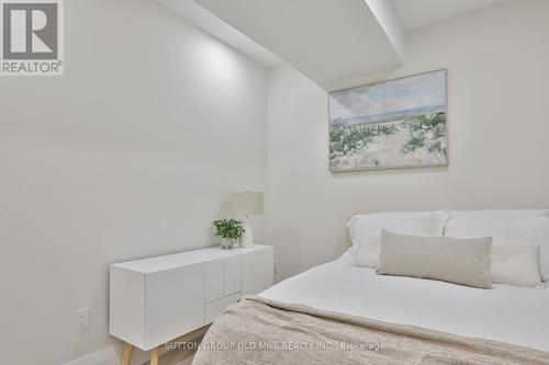 303 Ridley Boulevard, Toronto, ON - Indoor Photo Showing Bedroom