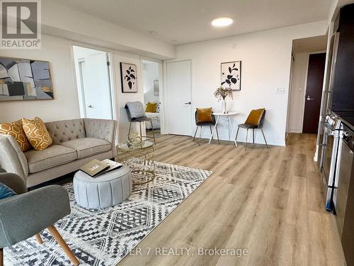 614 - 120 Varna Drive, Toronto, ON - Indoor Photo Showing Living Room