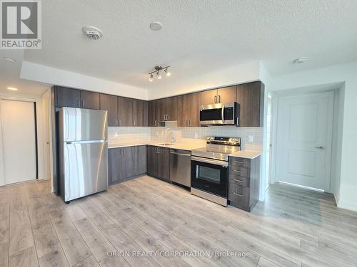 910 - 1455 Celebration Drive, Pickering, ON - Indoor Photo Showing Kitchen