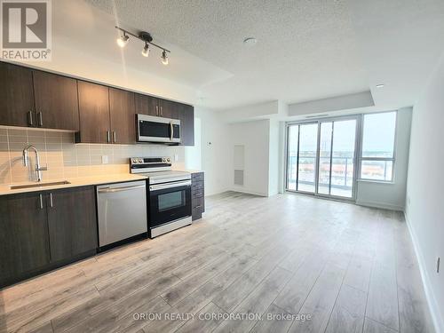 910 - 1455 Celebration Drive, Pickering, ON - Indoor Photo Showing Kitchen