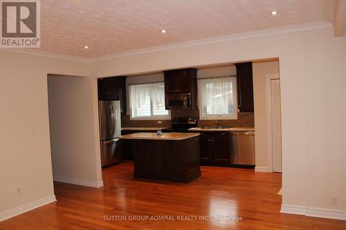 63 Aurora Heights Drive, Aurora, ON - Indoor Photo Showing Kitchen