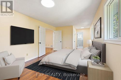 460 Grove Street E, Barrie, ON - Indoor Photo Showing Bedroom