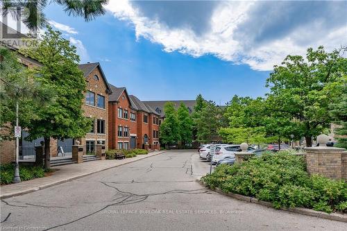 301A - 2904 South Sheridan Way, Oakville, ON 