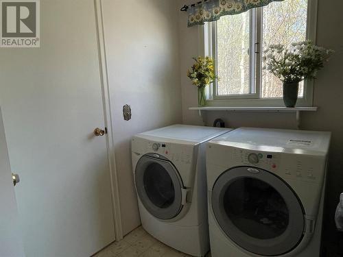 13357 Trail Way, Dawson Creek, BC - Indoor Photo Showing Laundry Room