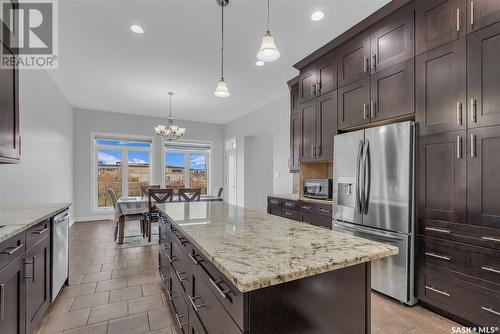 363 Thode Avenue, Saskatoon, SK - Indoor Photo Showing Kitchen With Stainless Steel Kitchen With Upgraded Kitchen