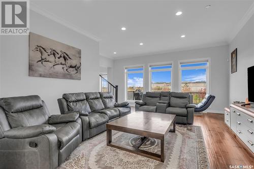 363 Thode Avenue, Saskatoon, SK - Indoor Photo Showing Living Room