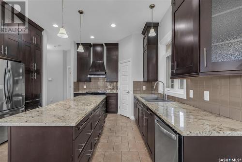 363 Thode Avenue, Saskatoon, SK - Indoor Photo Showing Kitchen With Double Sink With Upgraded Kitchen