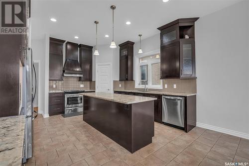 363 Thode Avenue, Saskatoon, SK - Indoor Photo Showing Kitchen With Stainless Steel Kitchen With Upgraded Kitchen