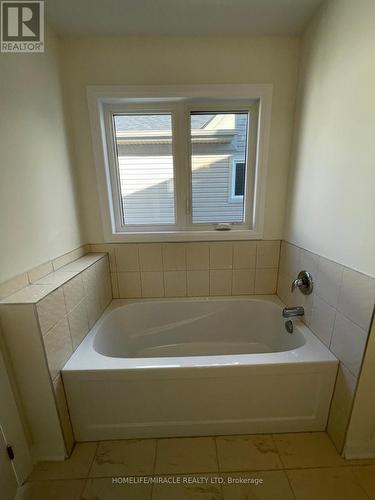 91 Oakmont Drive, Loyalist, ON - Indoor Photo Showing Bathroom