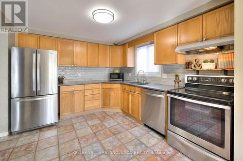 152 Bush Clover Crescent, Kitchener, ON - Indoor Photo Showing Kitchen With Stainless Steel Kitchen