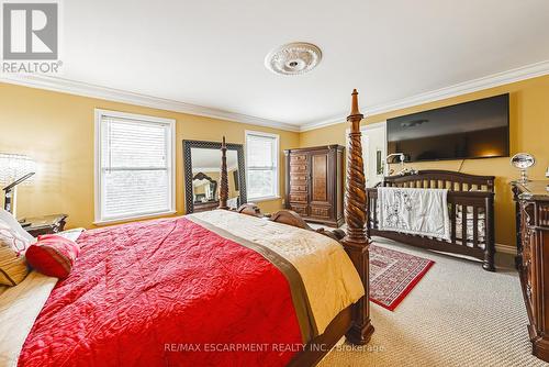 6 Laing Court, Puslinch, ON - Indoor Photo Showing Bedroom