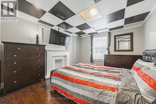 6 Laing Court, Puslinch, ON - Indoor Photo Showing Bedroom