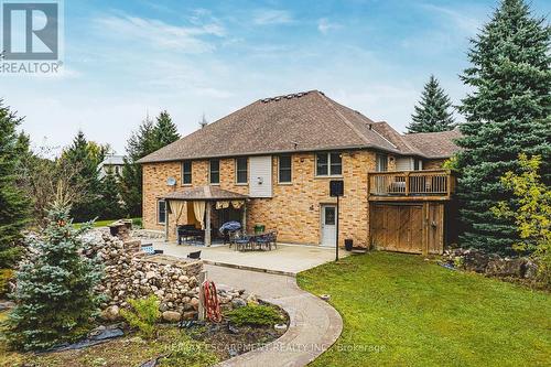 6 Laing Court, Puslinch, ON - Outdoor