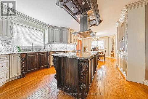 6 Laing Court, Puslinch, ON - Indoor Photo Showing Kitchen