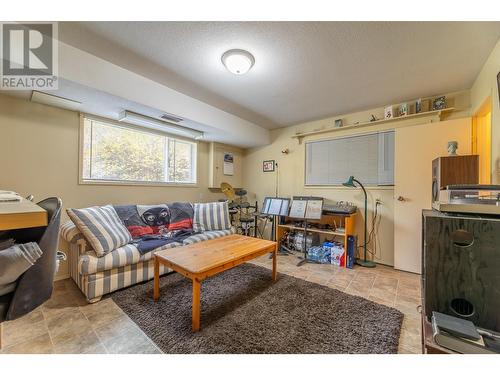 223 Sunnybrook Drive, Okanagan Falls, BC - Indoor