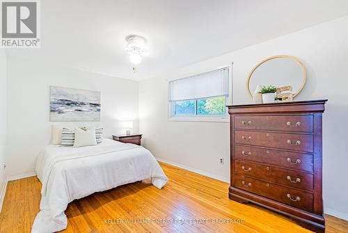 220 Ascot Court, Oshawa (Eastdale), ON - Indoor Photo Showing Bedroom