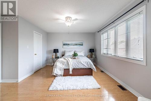 121 Stonechurch Crescent, Markham, ON - Indoor Photo Showing Bedroom