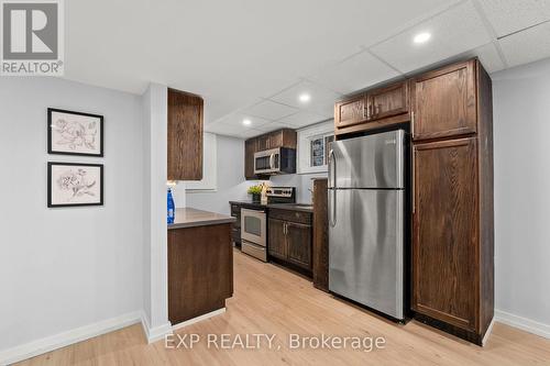 330 Irene Drive, Georgina, ON - Indoor Photo Showing Kitchen