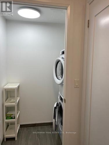 319 - 396 Highway 7 E, Richmond Hill, ON - Indoor Photo Showing Laundry Room