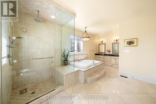 16 Dew Drop Court, Vaughan, ON - Indoor Photo Showing Bathroom